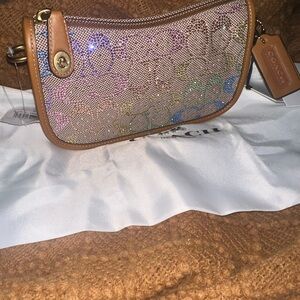 NWT Coach Swinger Bag 20 With Chain In Crystal Signature Jacquard Rainbow CCY40